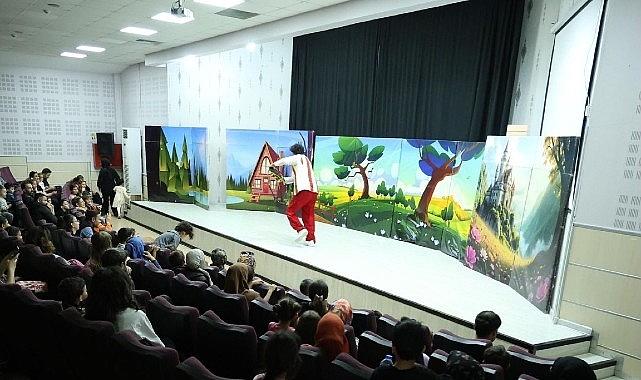 Kartepe'de Çocukların "Miyav Karnavalı" Coşkusu