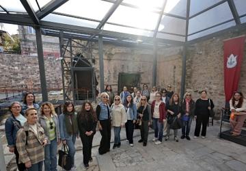 Sanat ve tarihi buluşturan Kıllıoğlu Hamamı'na yoğun ilgi