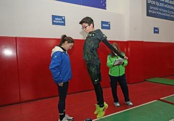 Başkan Ünsal'dan Sportif Yetenek Ölçüm Merkezi'ne ziyaret