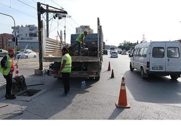 ASAT, Kepez'de yağmursuyu hatlarını temizliyor