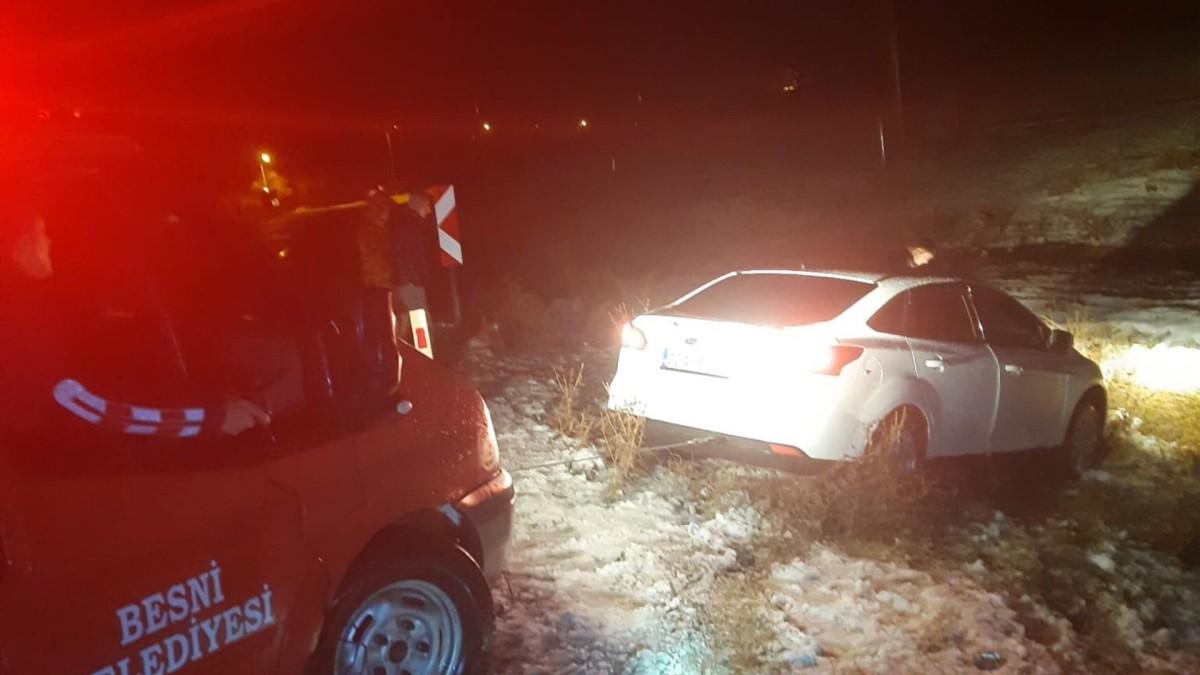 Besni’de tek taraflı kaza: İtfaiye ekipleri müdahale etti