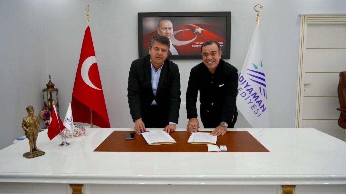 Başkan Tutdere ve hayırsever Mustafa Dicle taziye evi protokolünü imzaladı