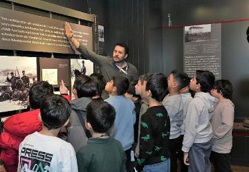 İlkokul öğrencilerinden Atatürk Ankara Milli Mücadele Müzesi'ne ziyaret