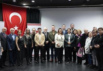 ​Mustafa Necati Öğretmenler Günü'nde Konak'ta anıldı