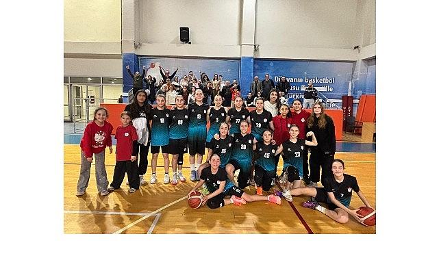 Bayraklı Belediyesi U14 Kız Basketbol Takımı İzmir Şampiyonu Oldu