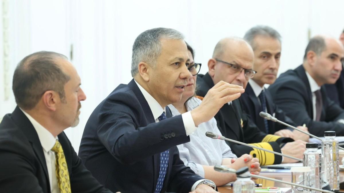 Bakan Yerlikaya: 'NARKOKAPAN-İZMİR Cumhuriyet tarihinin en kapsamlı operasyonu'