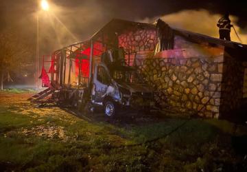 Akpınar Köyünde sağlık ocağına ait kanser tarama aracında yangın çıktı - Videolu Haber