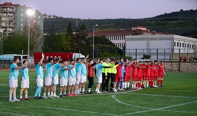 Gemlik'te İşçi Bayramı Heyecanı Yeşil Sahaya Taşındı