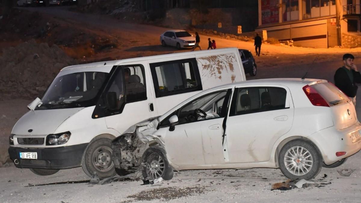 Besni’de zincirleme trafik kazası: 7 yaralı - Videolu Haber