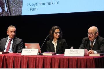 Zeytinburnu Kültür Sanat'ta her ay, kültür dünyamızın önemli isimleri hatırlanıyor.