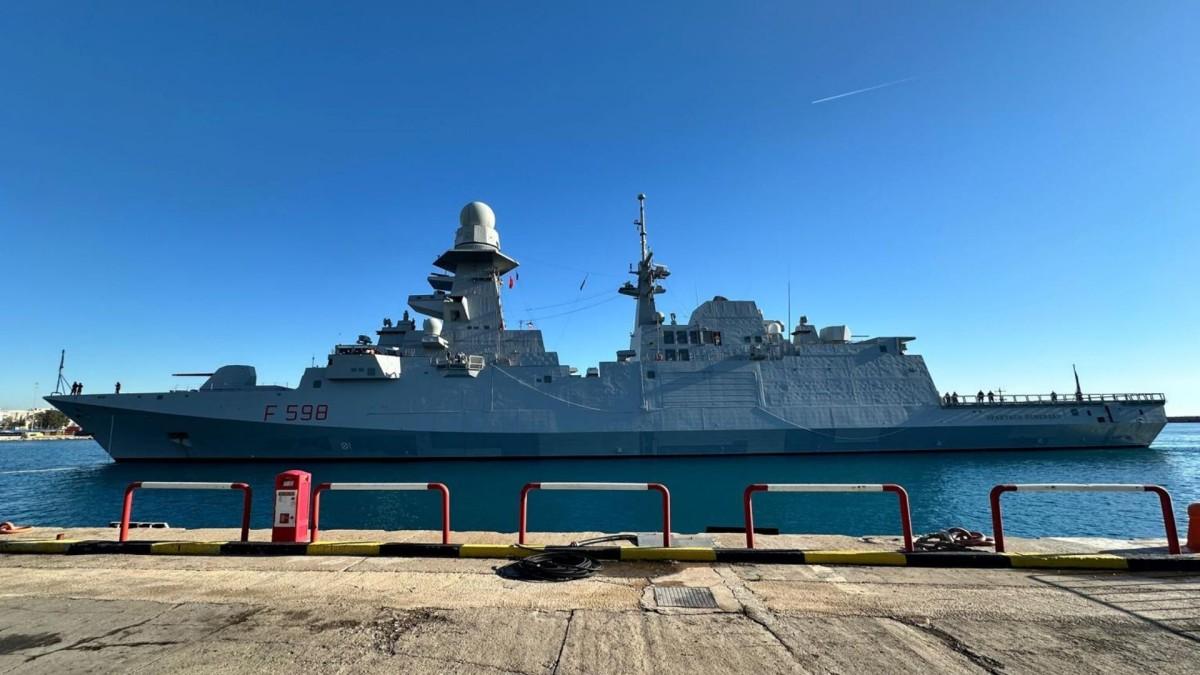 İtalya Deniz Kuvvetleri gemisi Antalya limanı’nda