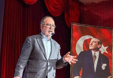 Mehmet Nane'den gençlere tavsiye: 'Yolun başındayken girişimci olmayı deneyin'