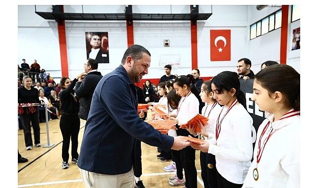 Balçova'daki Spor Turnuvasında Ortak Duruş: “Elinizi Zorbalığa Değil, Dostluğa Kaldırın"