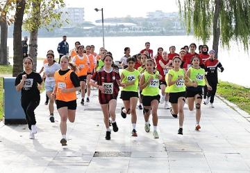 Küçükçekmece'de Cumhuriyet Koşusu Düzenlendi