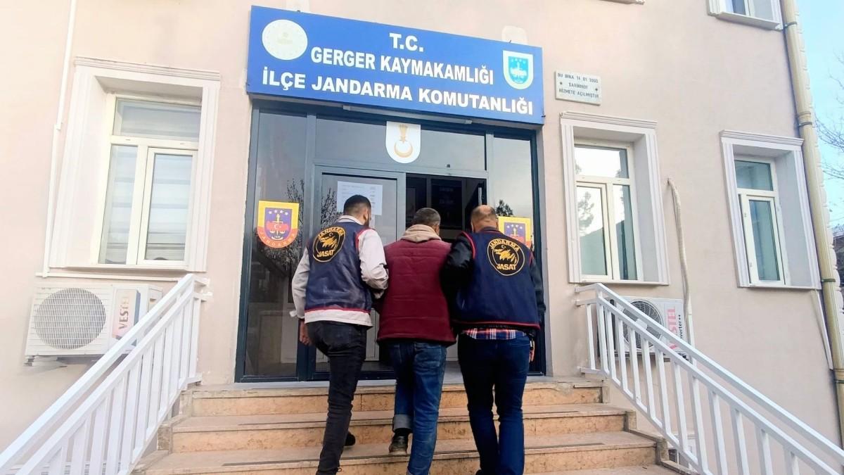 Adıyaman’da aranan şahıs Jandarma operasyonu ile yakalandı