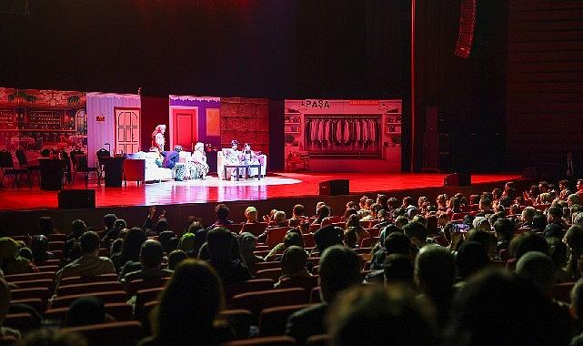 Paldır Güldür Şov 8 seyirciyle buluştu