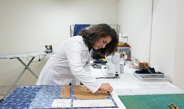 Açık Dolap'ta yeniden tasarlanan ürünler dayanışmayı güçlendiriyor