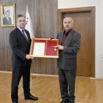 Adıyaman’da 6 Şubat depremlerinde kaybolan Gazi madalyası yeniden takdim edildi