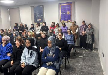 Adıyaman Nemrut Rotary Kulübü ve KETEM iş birliğiyle 113 kadına meme kanseri eğitimi