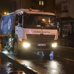 Nevşehir Belediyesi Ekipleri Atatürk Bulvarı'nda Temizlik Yaptı