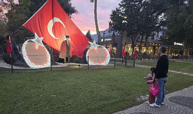 Kemer Belediyesinden Atatürk'ü anma köşesi