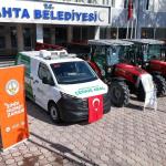 Kahta Belediyesi filosuna yeni cenaze aracı ve traktörler eklendi