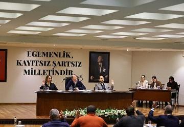 Efes Selçuk'ta Hem Spor Hem Sosyal Destek: Meclisten Önemli Açıklamalar