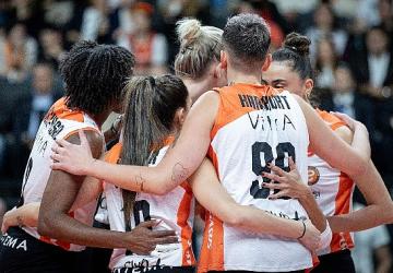 Eczacıbaşı Dynavit, Fenerbahçe Medicana'yı konuk etti