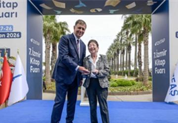 İzmir baharı kitapla karşılıyor