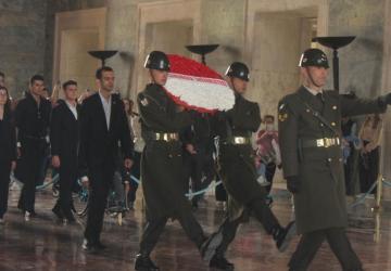 BALiz Parmak Kulübü’nden Anıtkabir’de çelenk töreni