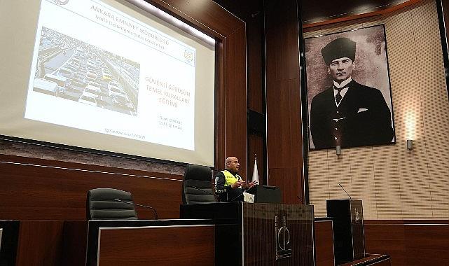Keçiören Belediyesi Personeline “Trafikte Güvenli Sürüş" Eğitimi