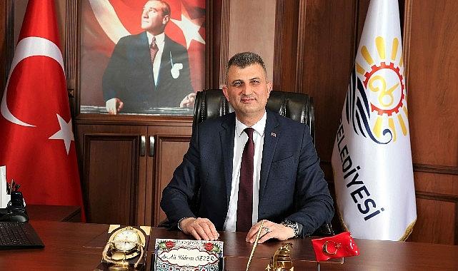 Al Bayrağımızın Gölgesinde Cumhuriyet Bayramımız Kutlu Olsun Al Bayrağımızın Gölgesinde Cumhuriyet Bayramımız Kutlu Olsun
