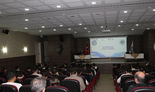 EÜ'de “Atatürk'ün Barış Politikası" konuşuldu