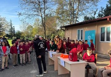 Kartepe'deki okullarda afet eğitimi ve tatbikatı