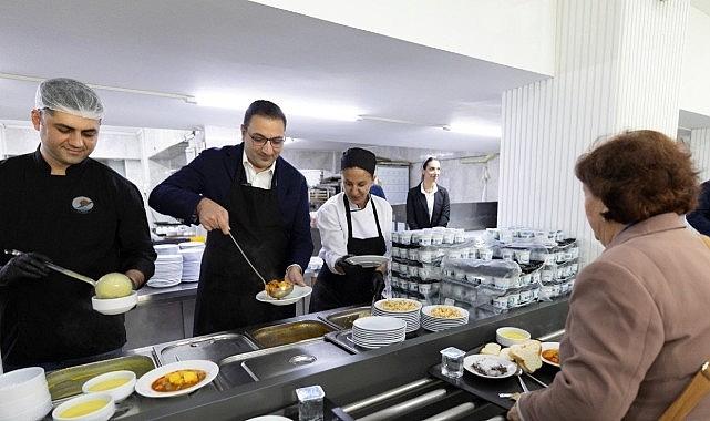 Balçova'da Dayanışmanın Adresi: Kent Lokantası 1 Yaşında