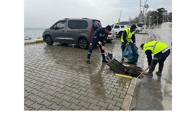 Büyükşehir'den fırtına sonrası büyük temizlik