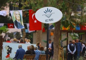 Karabağlar 'da Parklar Yenileniyor, Mahalleler Güzelleşiyor