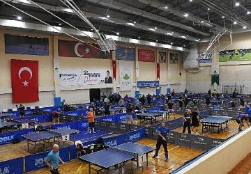 Ulusal Bursa Veteran Masa Tenisi Turnuvası Başladı