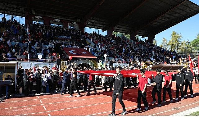 İnegöl'de Cumhuriyet Coşkusu İnegöl'de Cumhuriyet Coşkusu