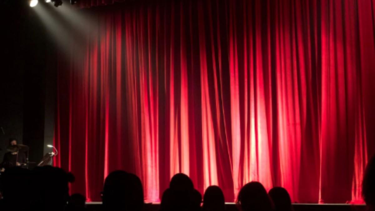 Gölge Sanat Tiyatrosu sahne alıyor