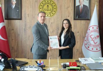 ÖğretmenİZ Dergisi’nin 8. sayısında Adıyaman imzası yer aldı