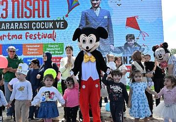 23 Nisan Çocuk ve Uçurtma Festivali bayram coşkusuyla yaşanıyor
