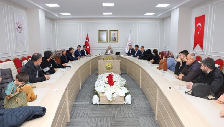 Vali Varol, iş arayan vatandaşları kabul etti