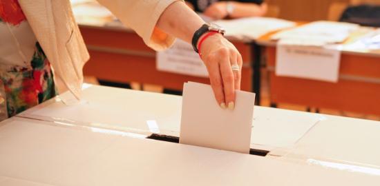 Seçim anketinde CHP ile AK Parti arasındaki fark 1 puanın altına düştü