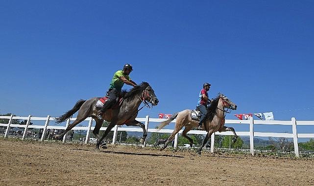 Bursa'nın Fethi'nin 700'üncü Yılı'nda Rahvan At Yarışları Heyecanı 