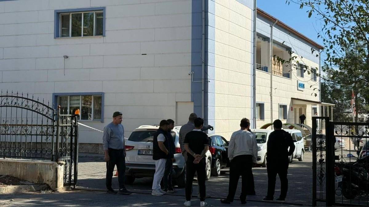 Adıyaman’da Turkcell Global Bilgi’nin devir süreci işçileri mağdur etti - Videolu Haber Adıyaman’da Turkcell Global Bilgi’nin devir süreci işçileri mağdur etti - Videolu Haber