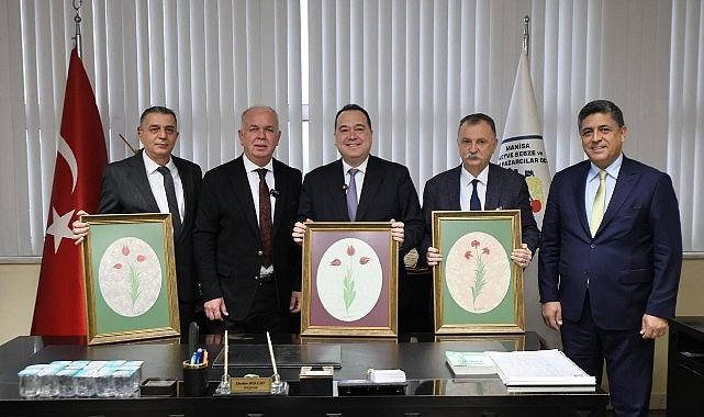 Başkan Dutlulu Pazarcılar Odası'na Müjdelerle Gitti