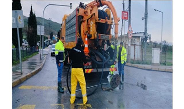 İzmir'de yağış alarmı sürüyor