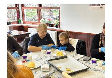 Bakırköy Belediyesi'nden Kuşakları Buluşturan Kurabiye Etkinliği