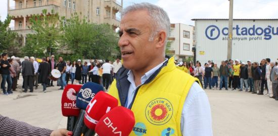 Eğitim-Sen Adıyaman Şube Başkanı Zeynel Polat: ‘Soma’yı unutmadık, affetmeyeceğiz’